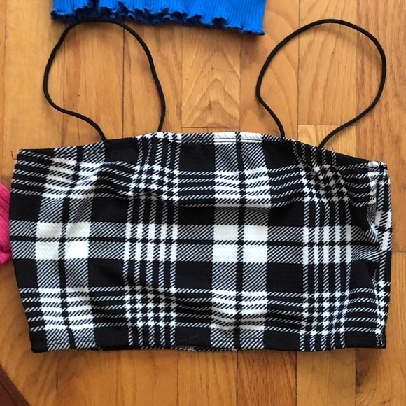 Bundle of crop tops - Picture 4 of 11